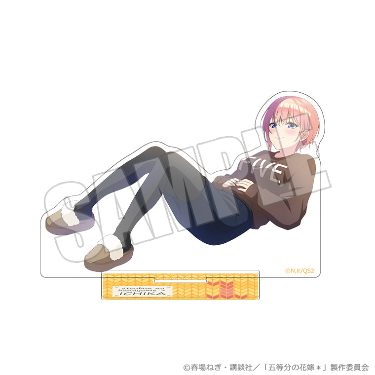 アクリルスタンド＜暖炉のそばで Silent Time 一花＞