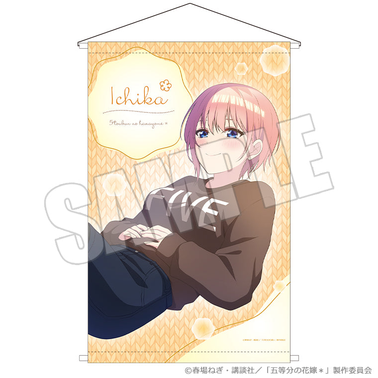 B2タペストリー＜暖炉のそばで Silent Time 一花＞