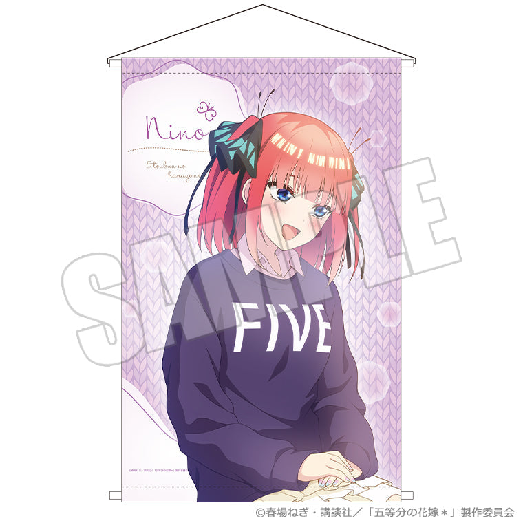 B2タペストリー＜暖炉のそばで Silent Time 二乃＞