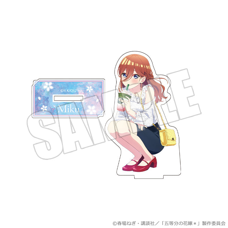 アクリルスタンド＜花めく彼女と春のひと口 三玖＞
