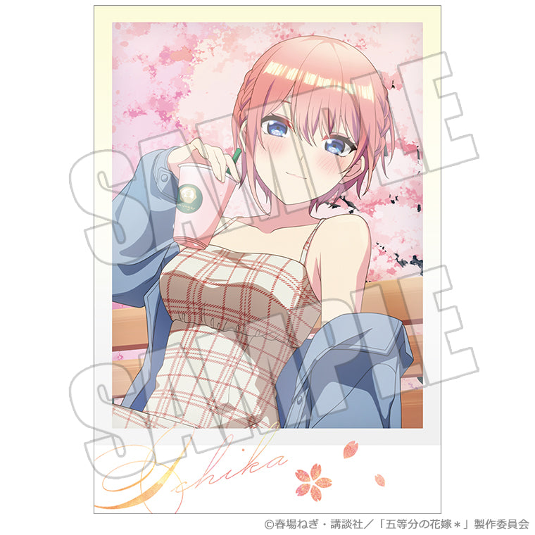 トレーディングチェキ風カード＜花めく彼女と春のひと口＞