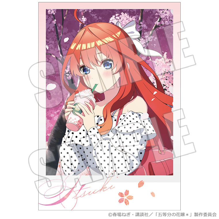 トレーディングチェキ風カード＜花めく彼女と春のひと口＞